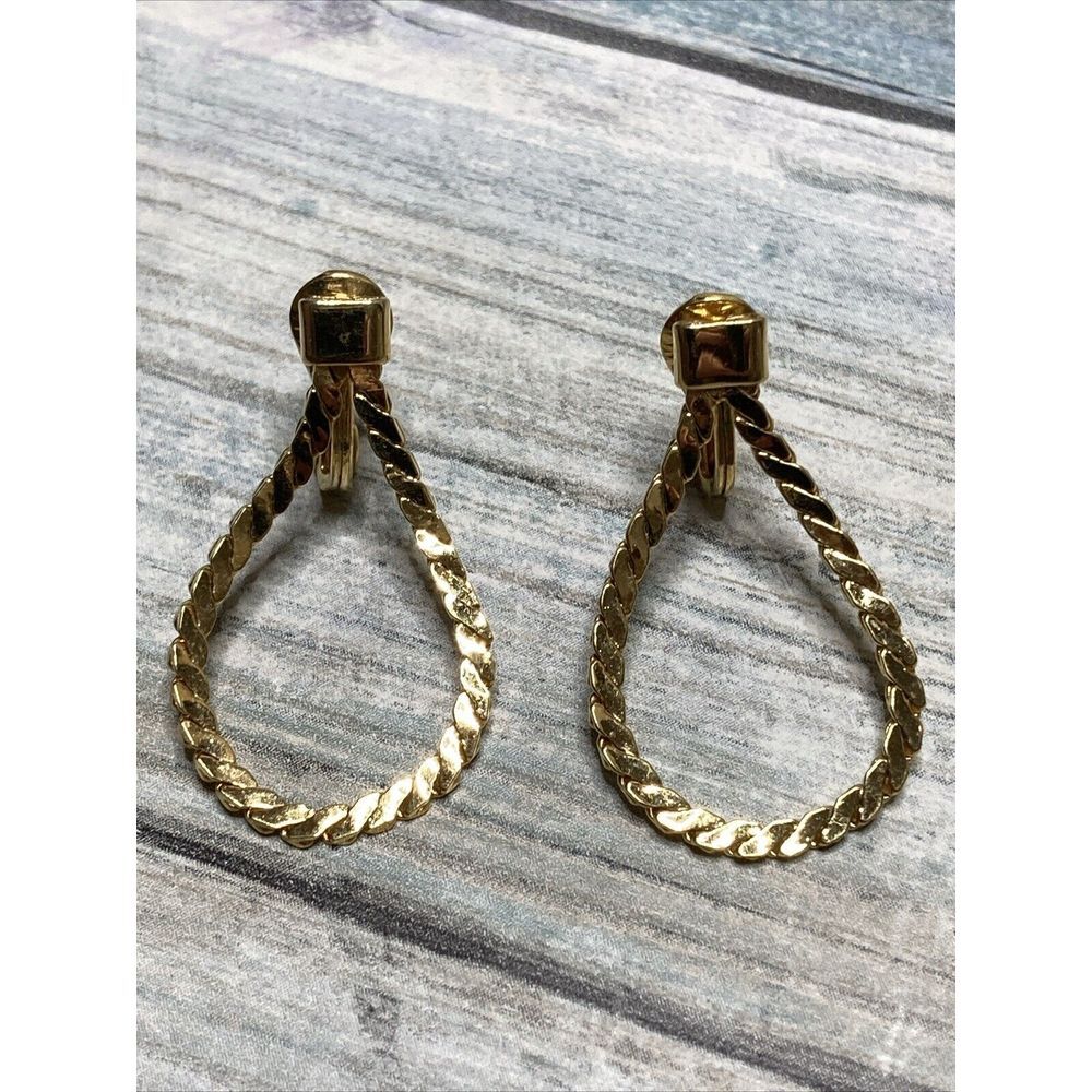 Monet Gold Tone Small Chain Loop EARRINGS Clip on